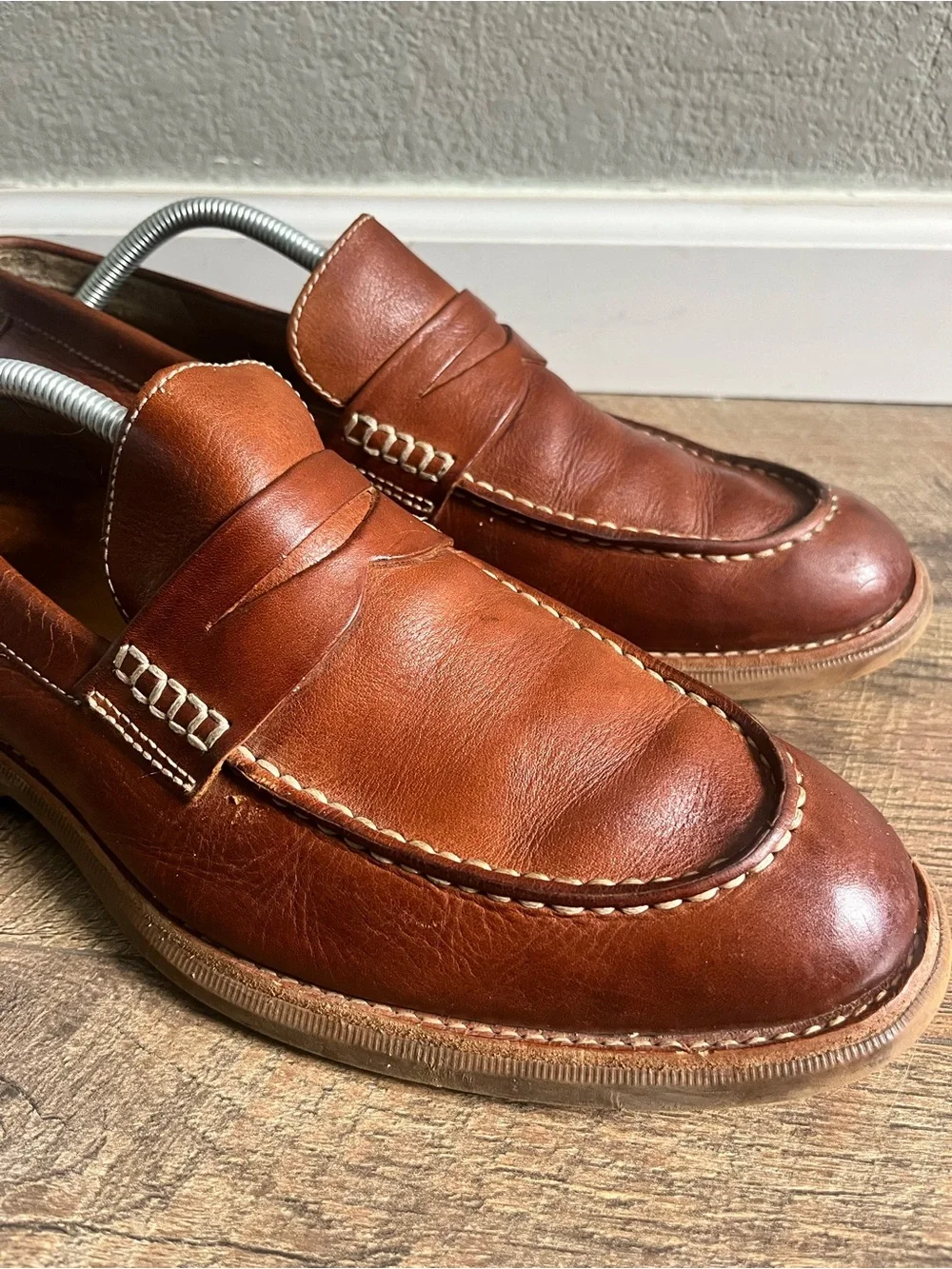 Sperry Gold Cup Exeter Penny Loafer in a red or rust nubuck leather size‎ 11.5